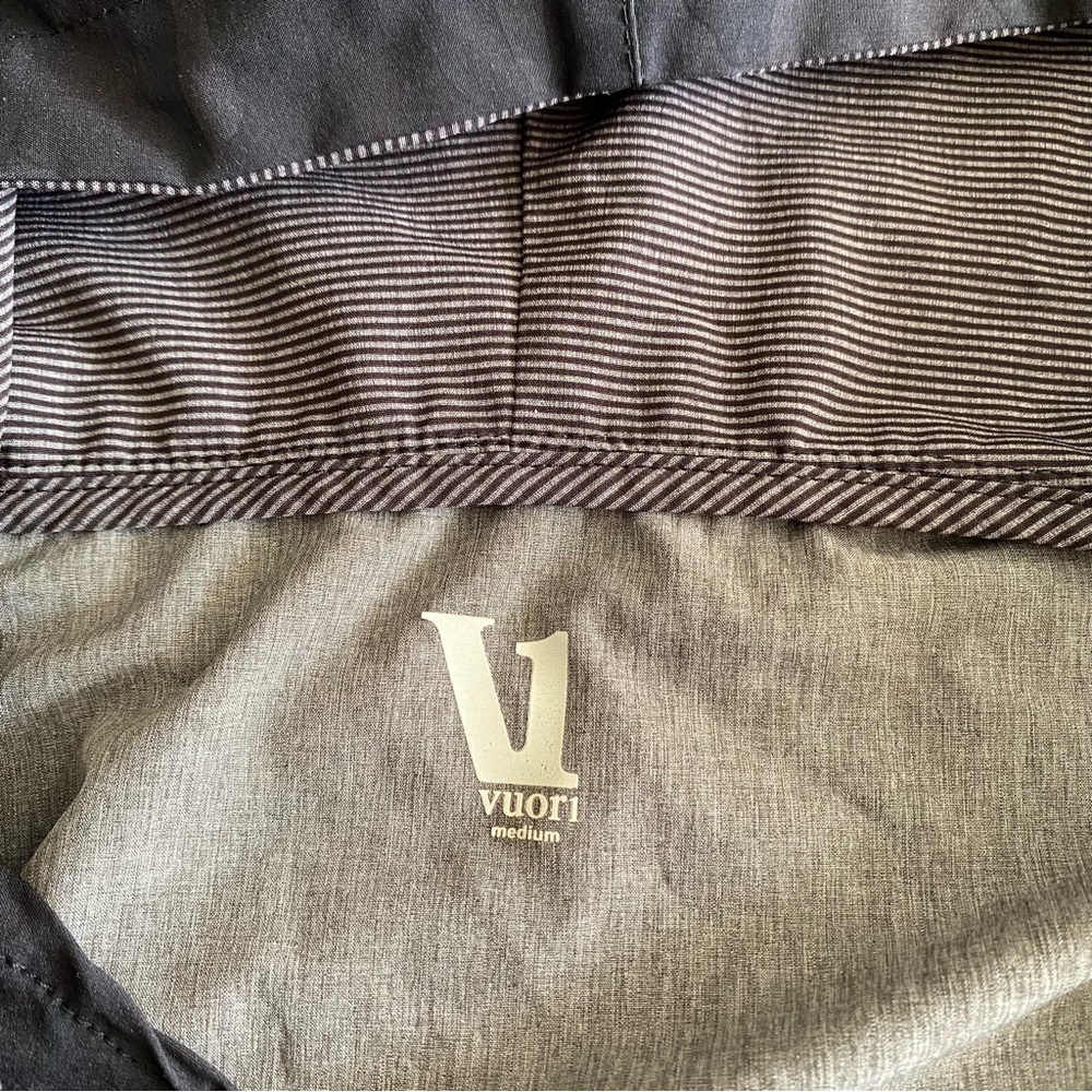 Vuori Black Hooded Utility Jacket with Subtle Camo - Picture 5 of 7